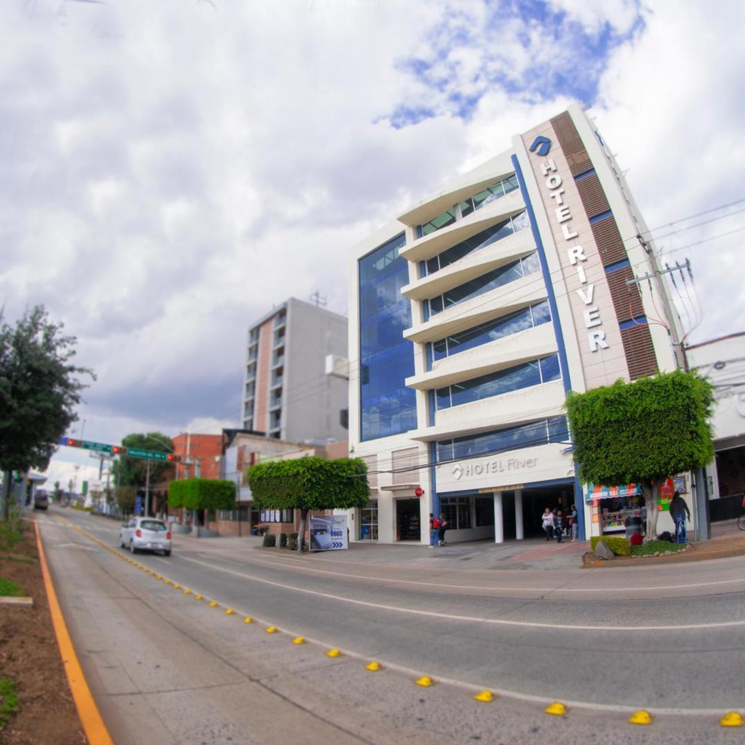 Hotel River Poliforum León de los Aldamas Extérieur photo